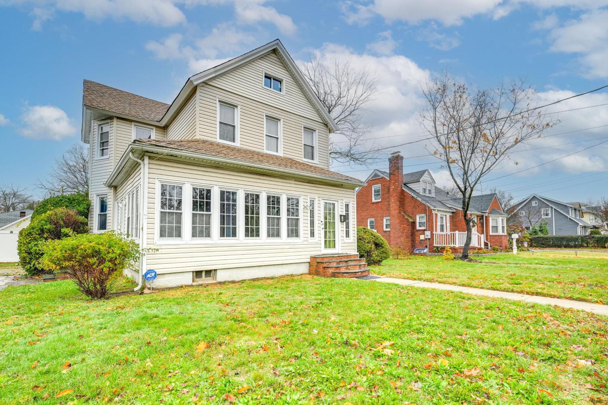 Charming Long Island Home With Fenced Yard! Freeport Exterior foto